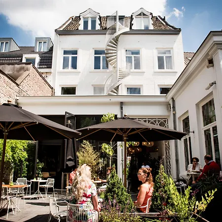 Fitz Roy Urban Hotel, Bar&Garden-3