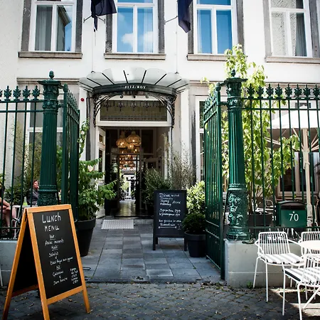 Fitz Roy Urban Hotel, Bar&Garden-2